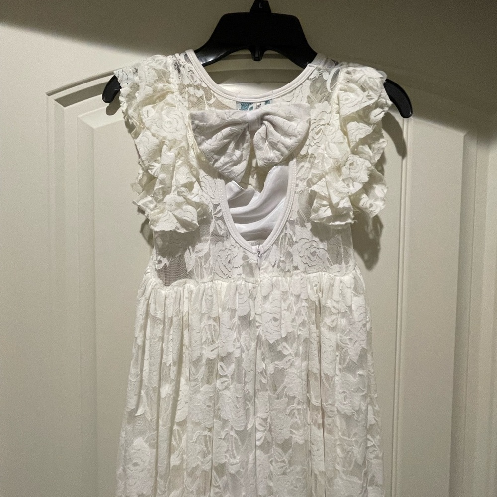 White lace long dress. Just couture size 5/6. Perfect for pictures